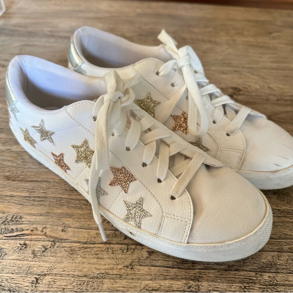 Coconuts by Matisse Glitter Star Sneaker